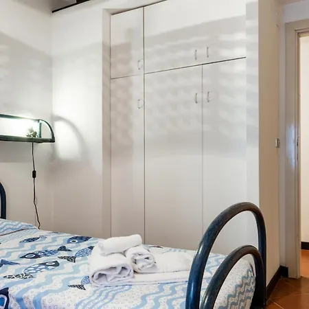 Apartment With Sea View *